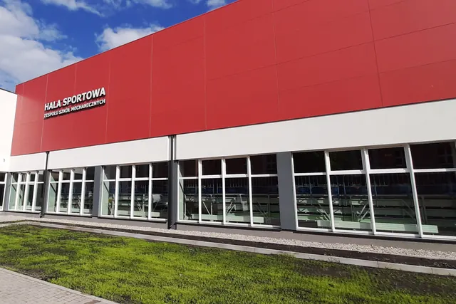 Stolarka aluminiowa, realizacja: Hala Sportowa ZSM, Białystok
